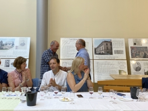 Županovo vino Rumeni mu&scaron;kat VINA Kramberger