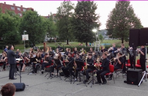 KONCERT BIG BANDA  IN REVIJSKEGA ORKESTRA KONSERVATORIJA ZA GLASBO IN BALET MARIBOR  S SOLISTI