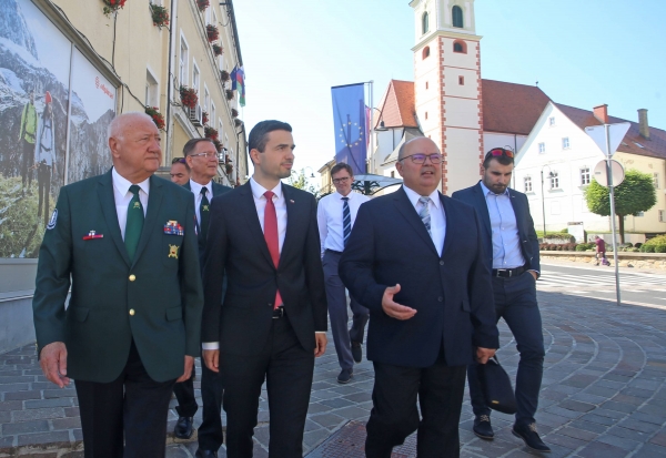 Glavni zbor Zveze veteranov vojne za Slovenijo veteranov