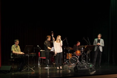 BLACK COFFEE, koncert slovenskih popevk
