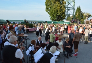 TRGATEV ZAVRH 2016 in  7.  TRGATEV POTOMKE NAJSTAREJ&Scaron;E VINSKE TRTE NA SVETU