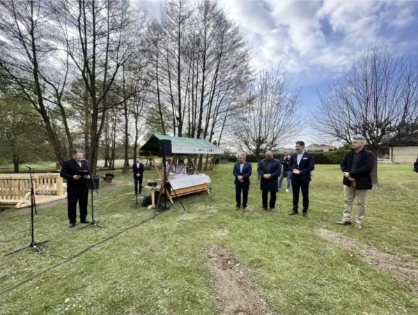Obnovili Račji gaj