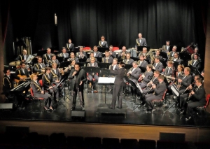 BOŽIČNI KONCERT ORKESTRA SLOVENSKE VOJSKE Z OTOM PESTNERJEM