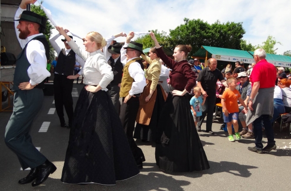 ETNOTOUR DELAVNICA FOLKLORNIH PLESOV V ZAVRHU
